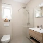Apartament Family-friendly With Swimming Pool - Lozice, - 24328 *