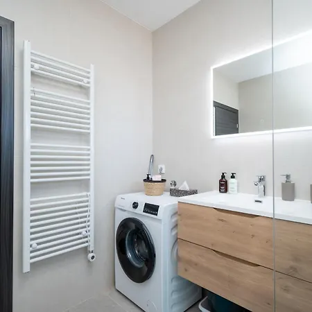 Апартаменты Family-friendly With Swimming Pool - Lozice, - 24328 Вир