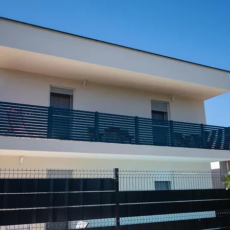 Family-friendly With Swimming Pool - Lozice - 24328 Vir