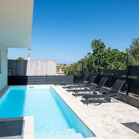 Family-friendly With Swimming Pool - Lozice, - 24328 Vir