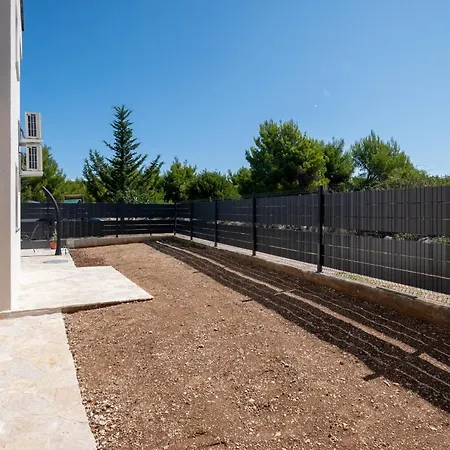 Apartamento Family-friendly With Swimming Pool - Lozice - 24328 Vir