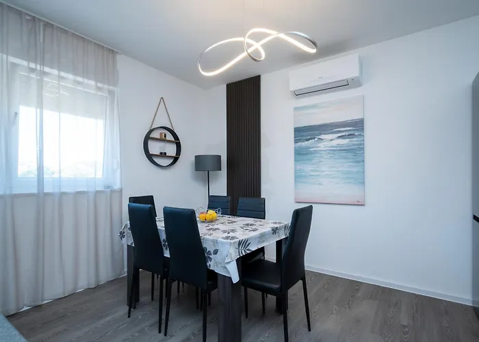 Family-friendly With Swimming Pool - Lozice - 24328 Apartamento *