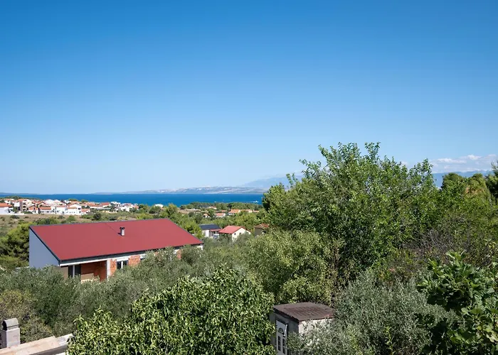 Family-friendly With Swimming Pool - Lozice - 24328 *