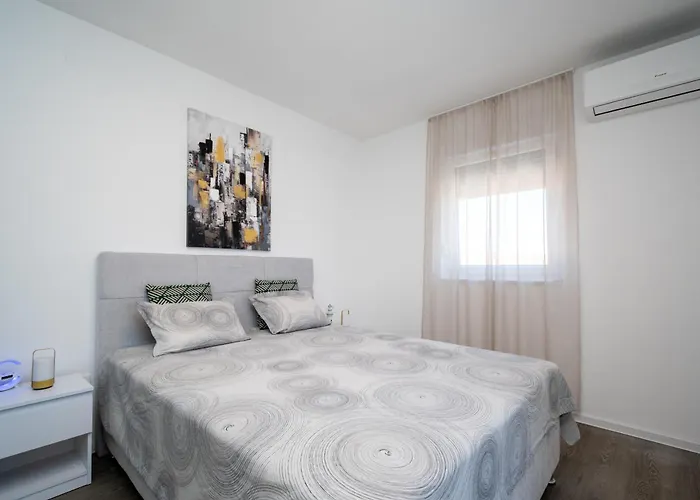 Family-friendly With Swimming Pool - Lozice - 24328 Apartamento